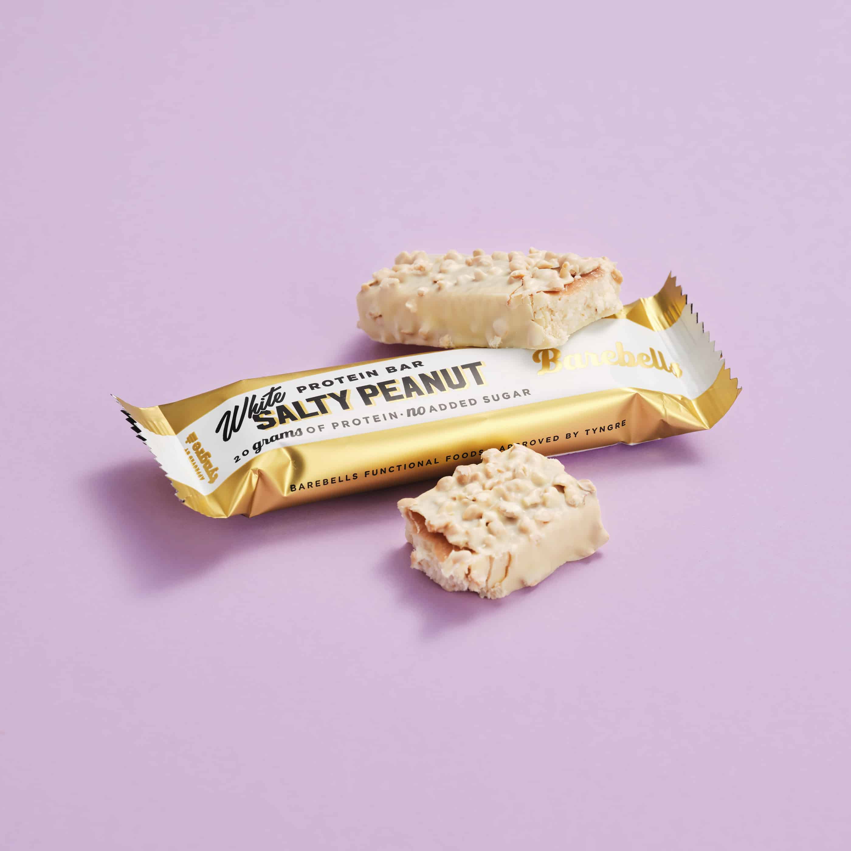 White Salty Peanut protein bar from Barebells